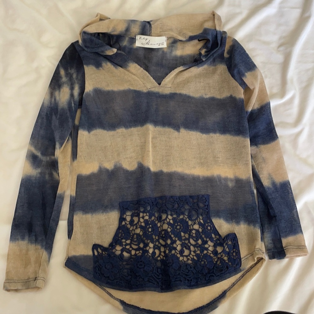 Size small light long sleeve with hood